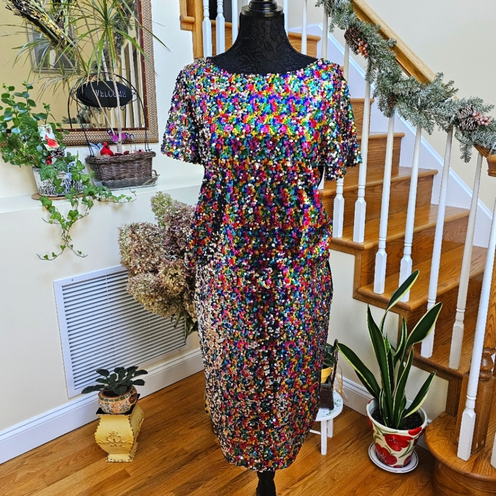 **Set** Matching Sequin Top & Skirt - image 1
